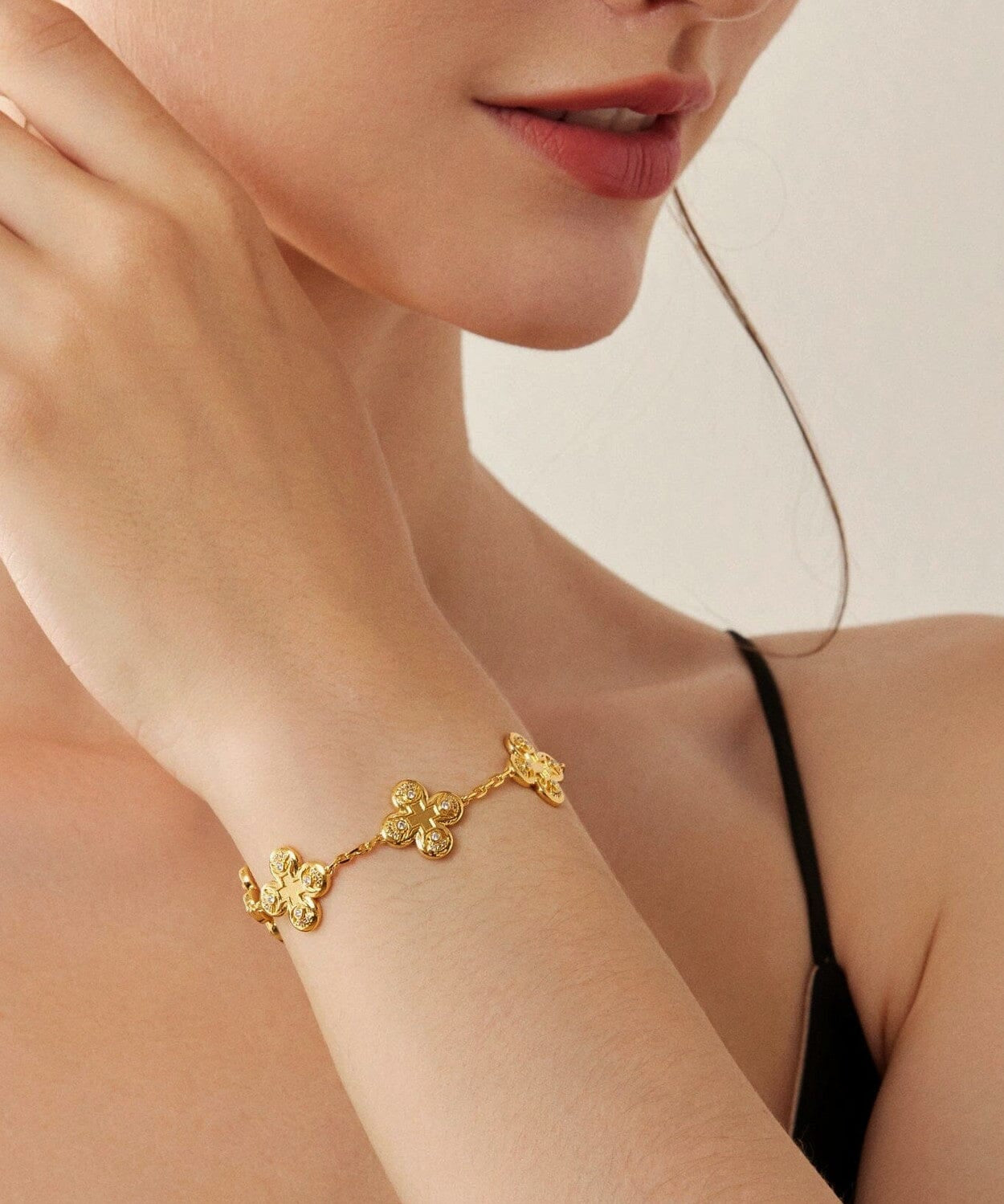 24K Gold Clover Bracelet Saurin Jiya