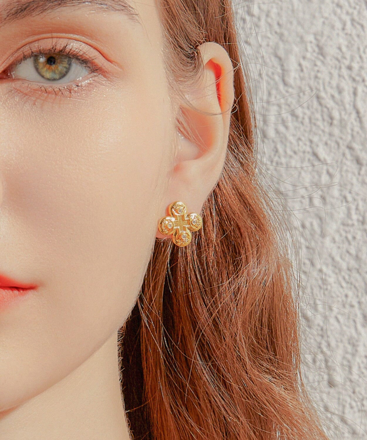 24K Gold Clover Stud Earring Saurin Jiya