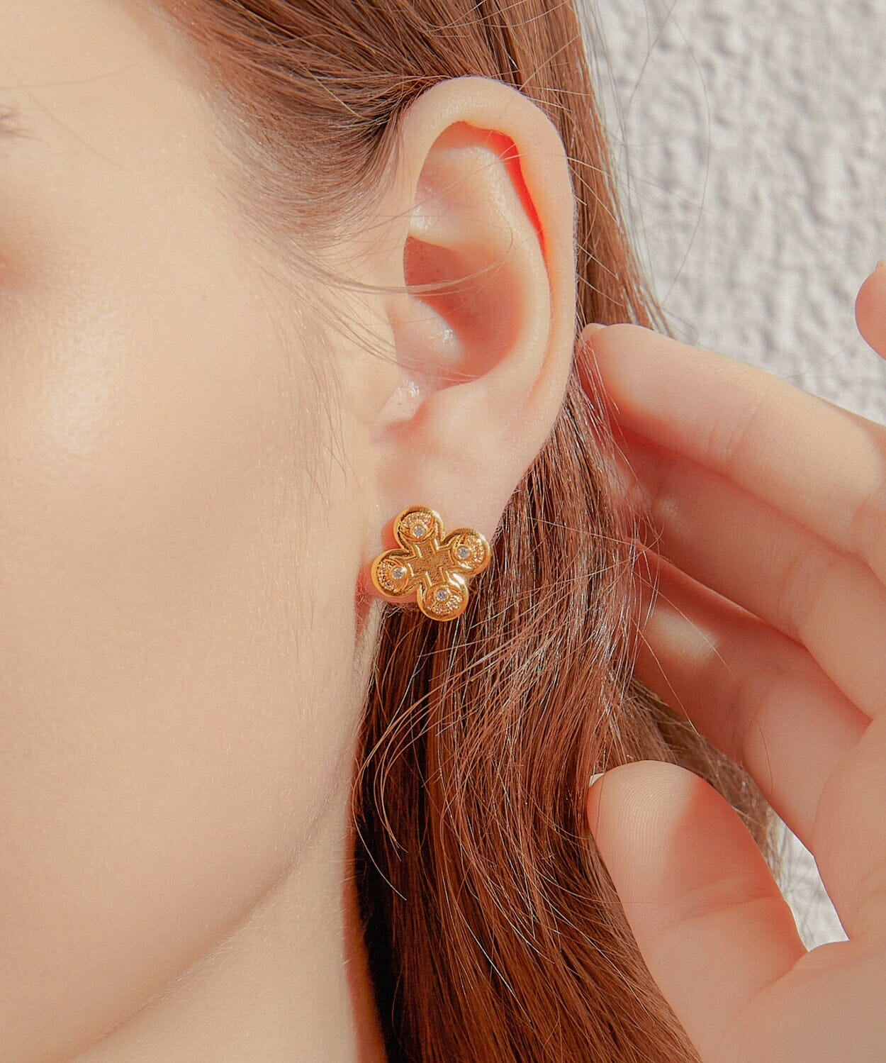 24K Gold Clover Stud Earring Saurin Jiya