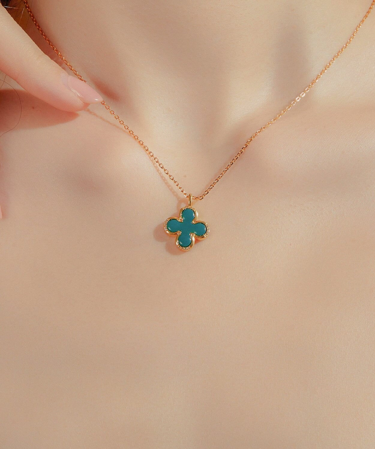 24K Gold Green Agate Clover Necklace Saurin Jiya