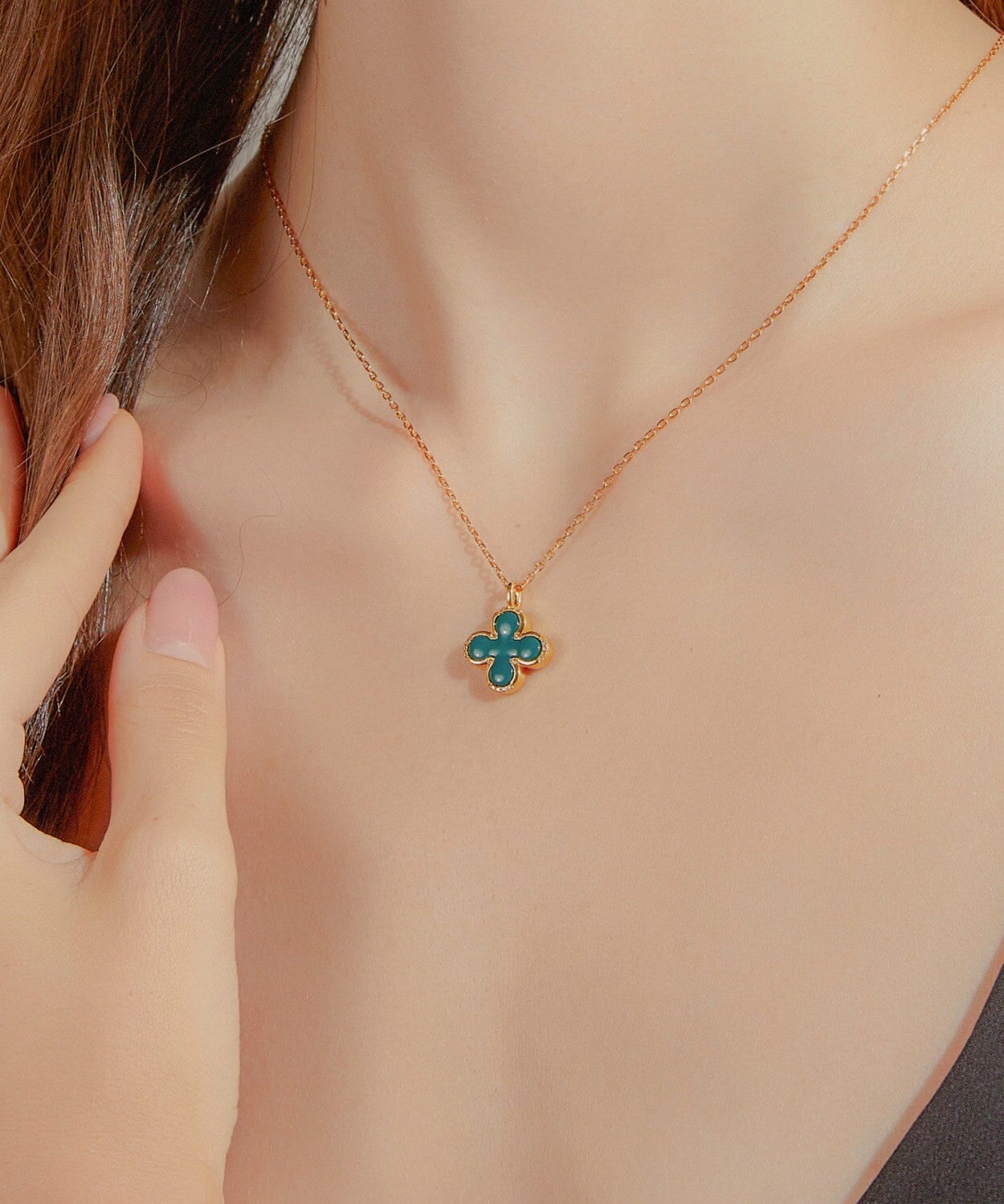 24K Gold Green Agate Clover Necklace Saurin Jiya