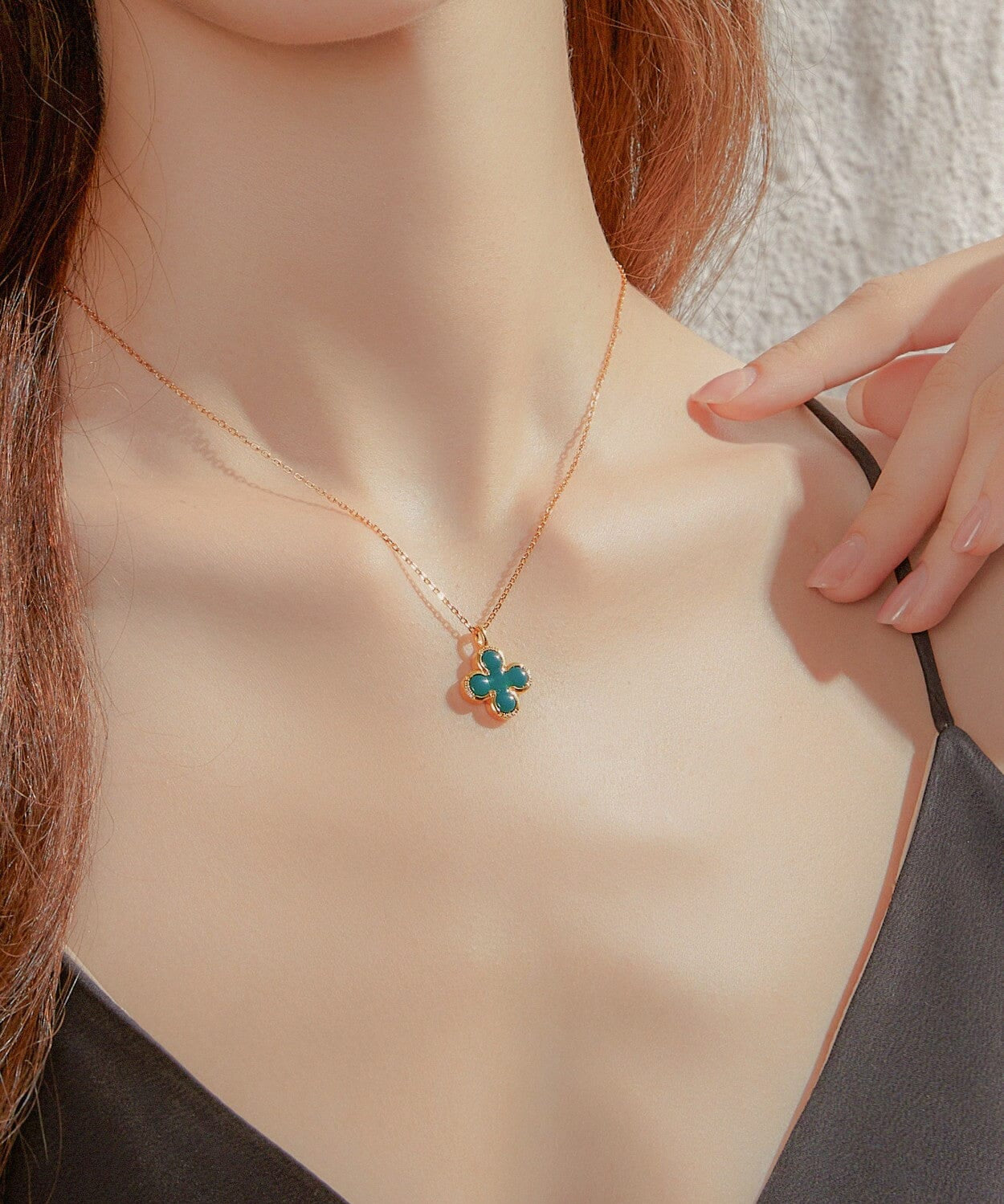 24K Gold Green Agate Clover Necklace Saurin Jiya