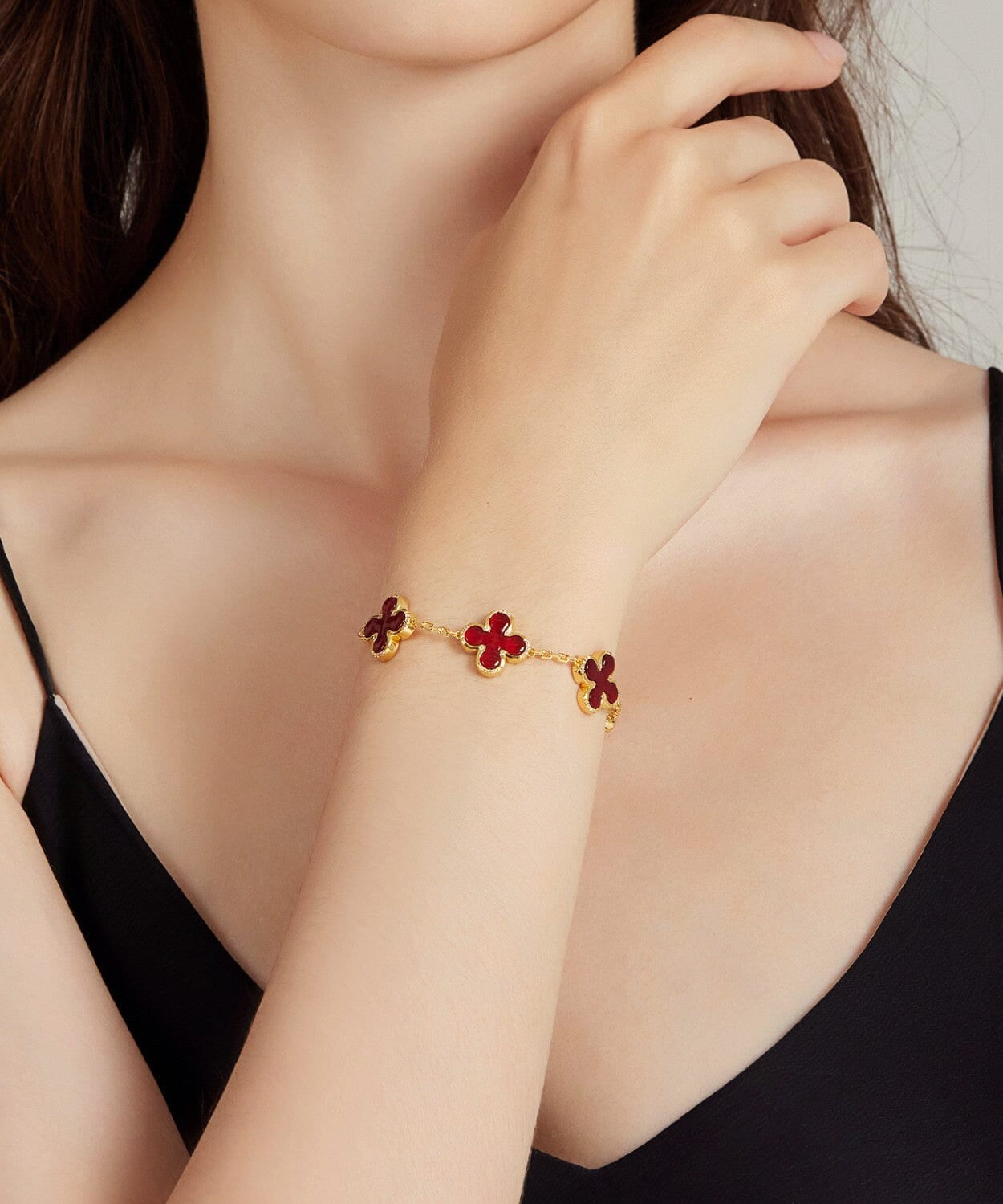 24K Gold Red Agate Clover Bracelet Saurin Jiya