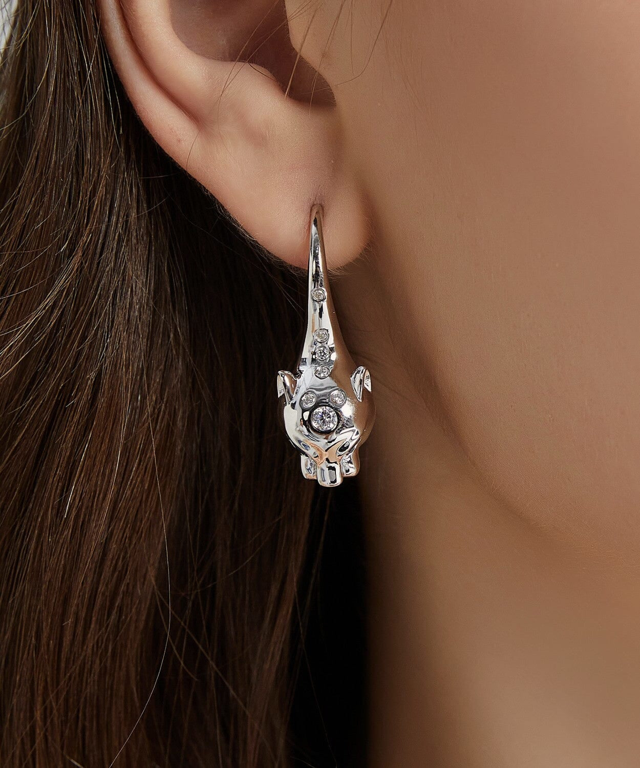 24K White Gold Panther Earring Saurin Jiya