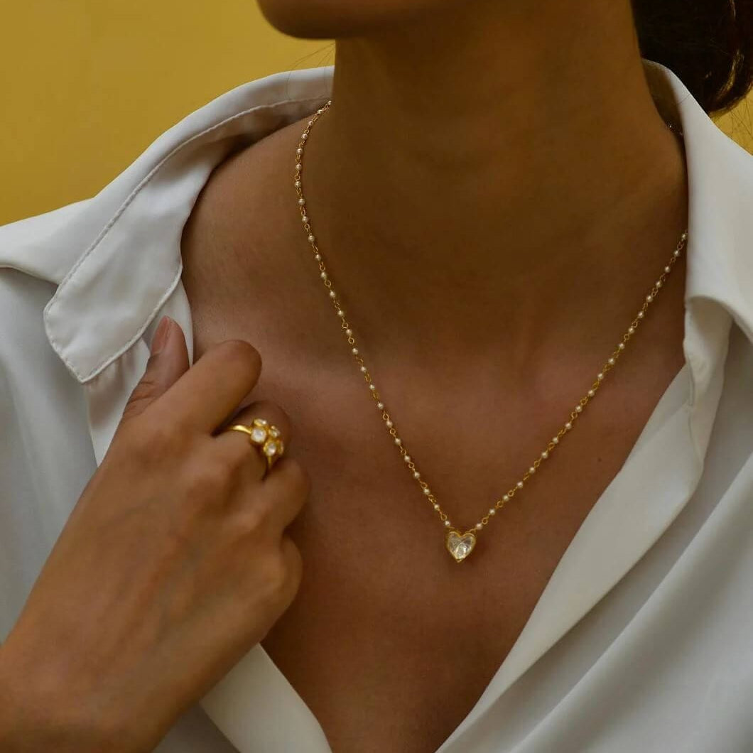 4 Must-Have Women's Gold Jewelry Pieces