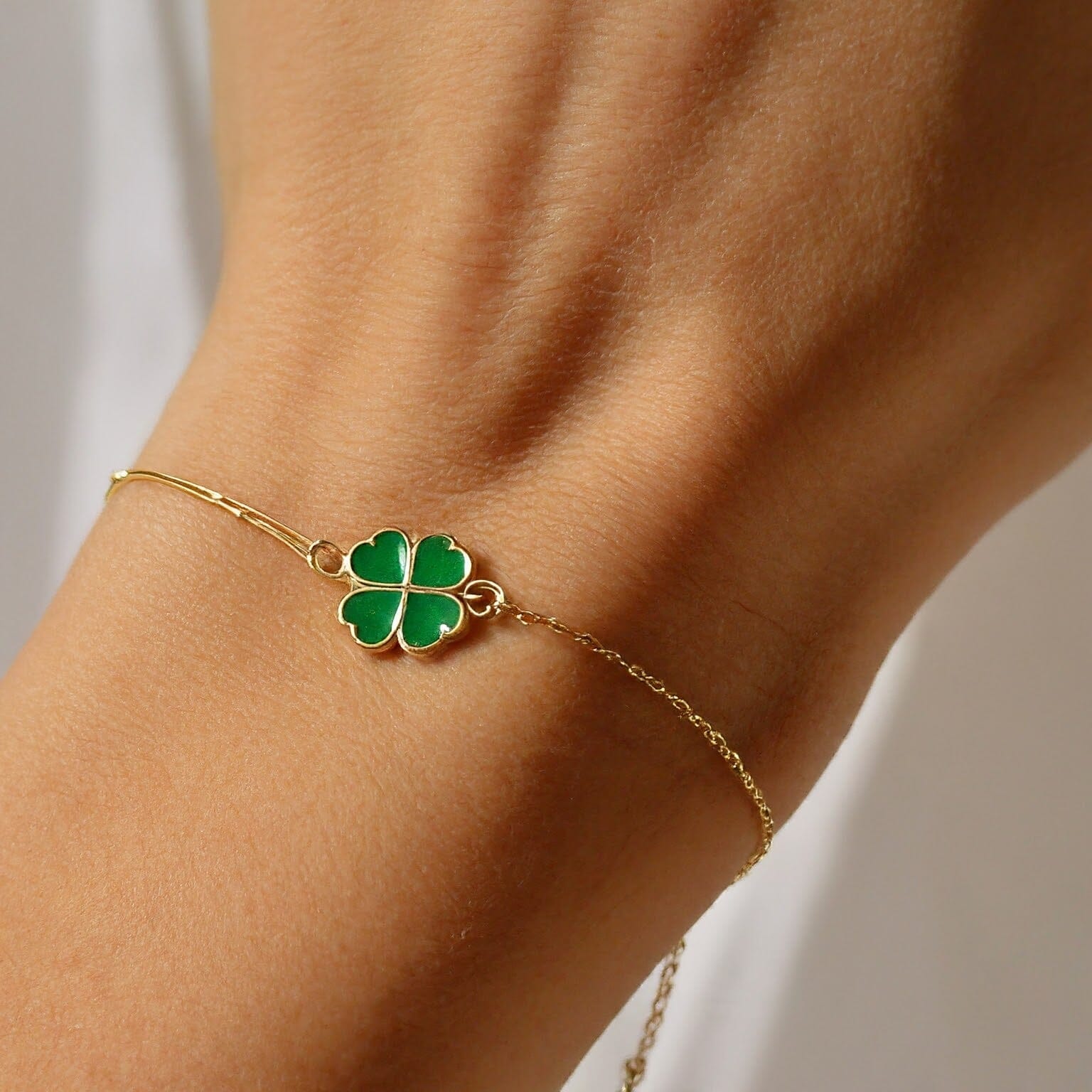Boost Your Luck: The Best Clover Bracelet to Elevate Your Style