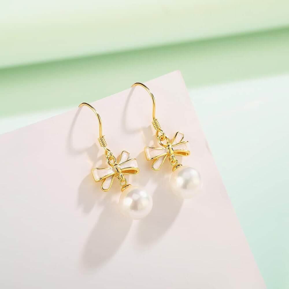 Bow Earrings: How to Wear and Style Perfectly