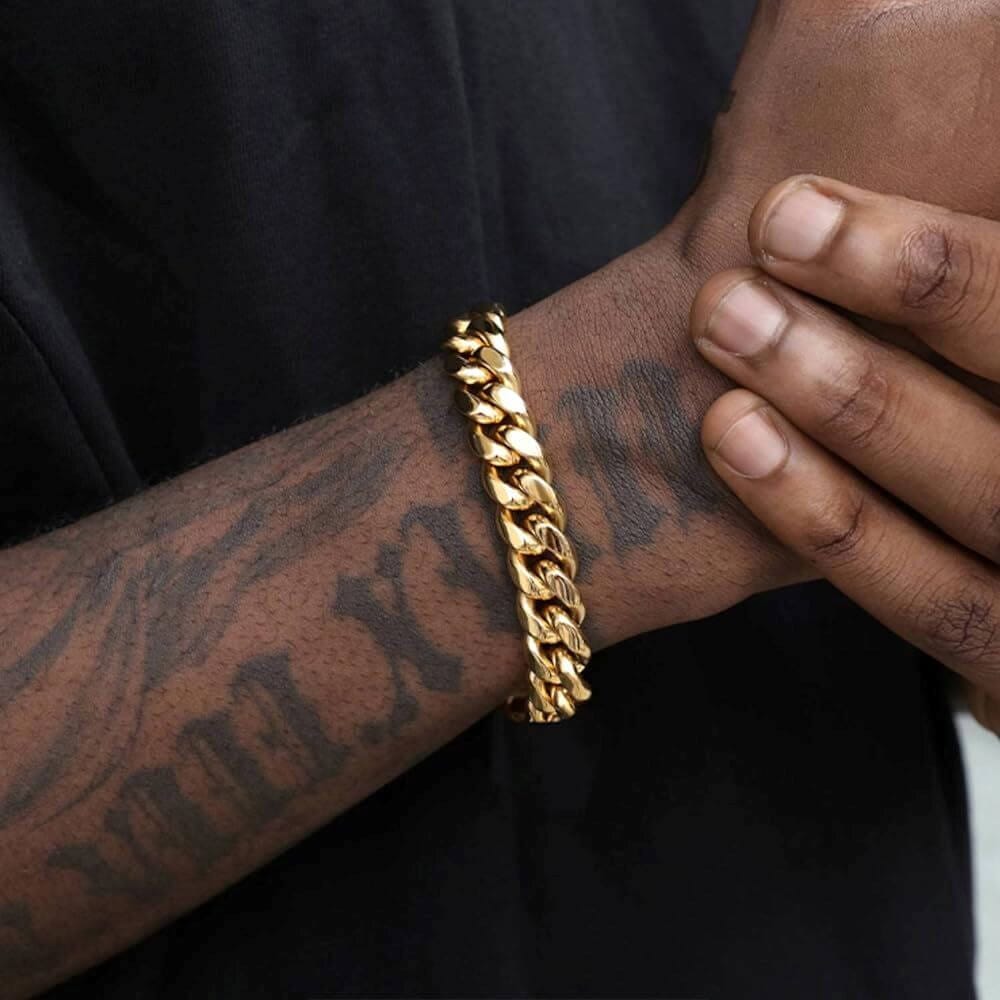 Cuban Link Bracelet: A Guide to Stylish Accessories