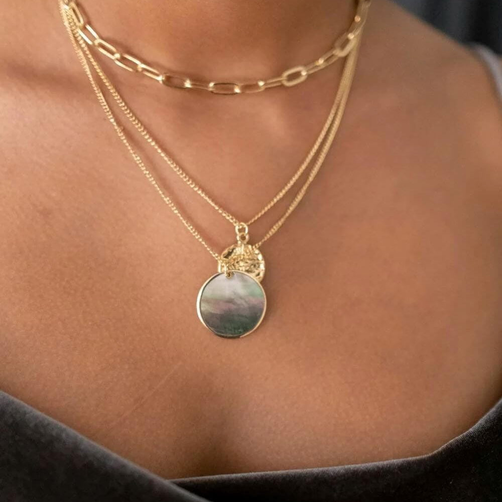 How to Style Layered Necklaces: Tips and Inspiration